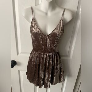 LA Hearts Velour Shorts Romper Womens Size S Boho Glam Brown Strappy